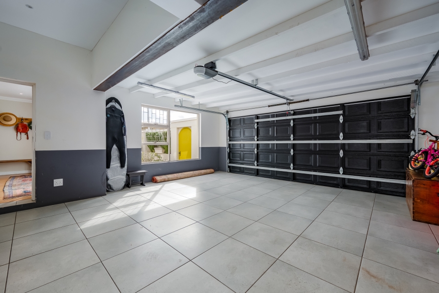 4 Bedroom Property for Sale in Strand North Western Cape